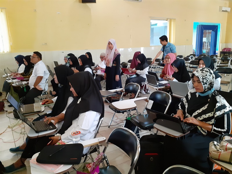 Guru di Banda Aceh Dilatih Mengajar Secara Daring