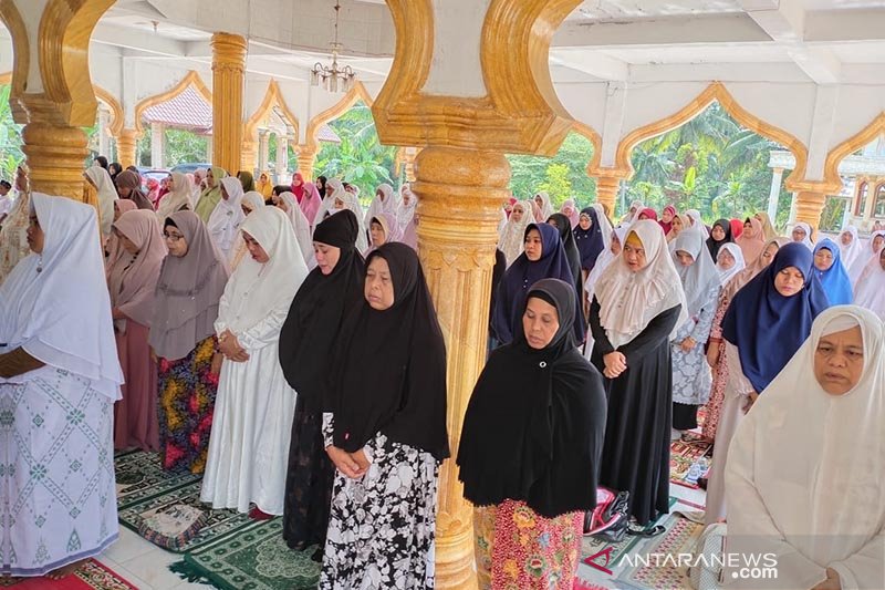 Masyarakat Aceh Timur Berzikir Mohon Perlindungan dari COVID-19