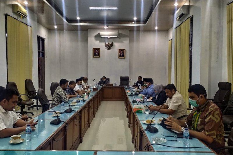 Dewan Minta Bupati Aceh Besar Transparan Kelola Dana Covid-19