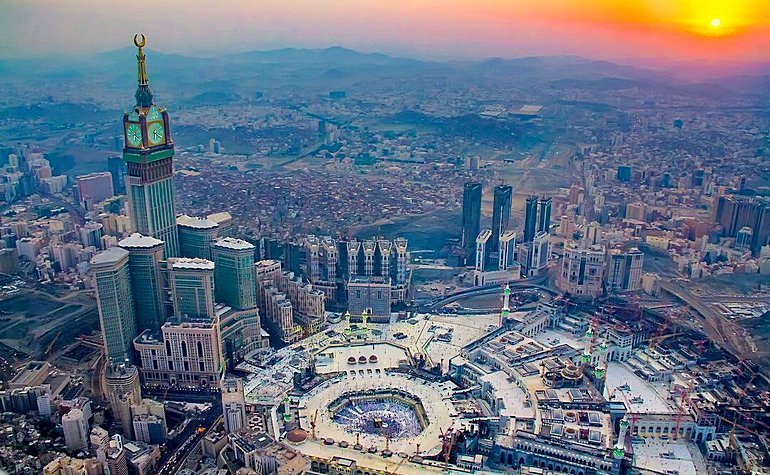 Arab Saudi Lockdown Kota Mekah dan Madinah