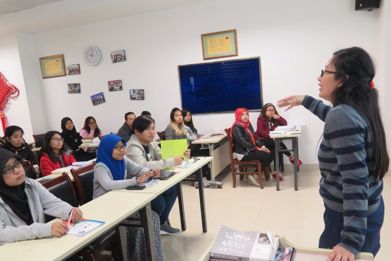 Mahasiswa Indonesia di China Sudah Bisa Masuk Kuliah