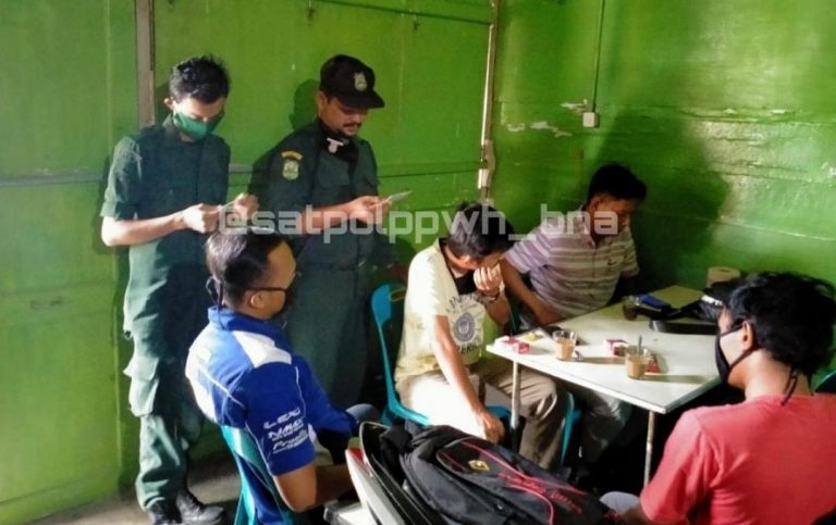 Ngopi Siang Hari, 7 Warga Diciduk WH di Banda Aceh