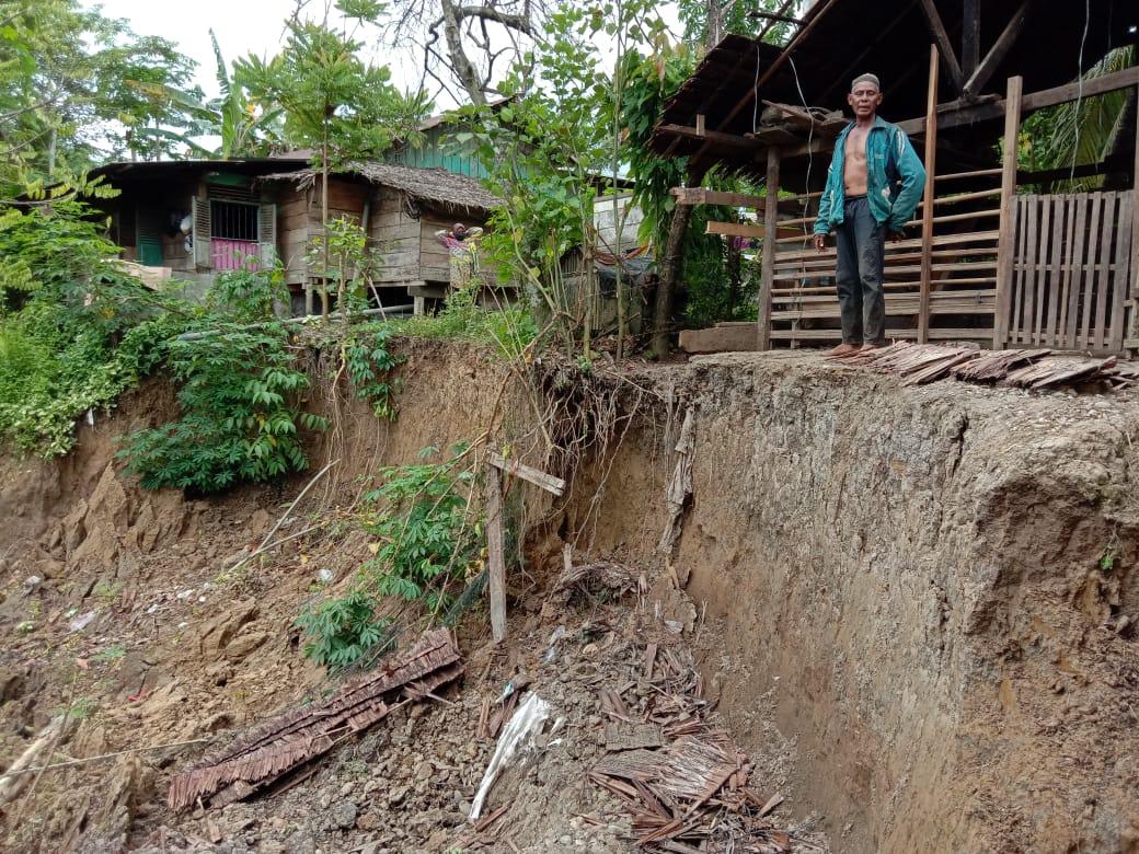 Rumah Penyintas Erosi Krueng Keureuto Aceh Utara Dibongkar