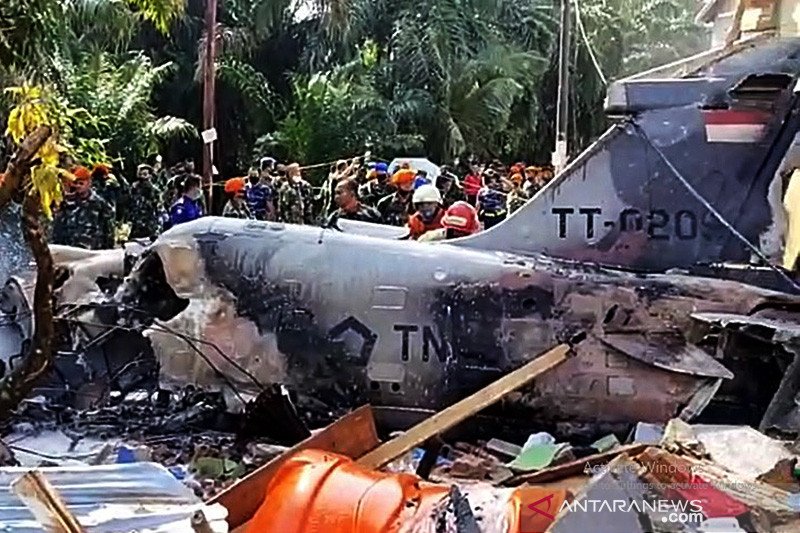 Pilot Selamat dalam Kecelakaan Pesawat Tempur Milik TNI AU