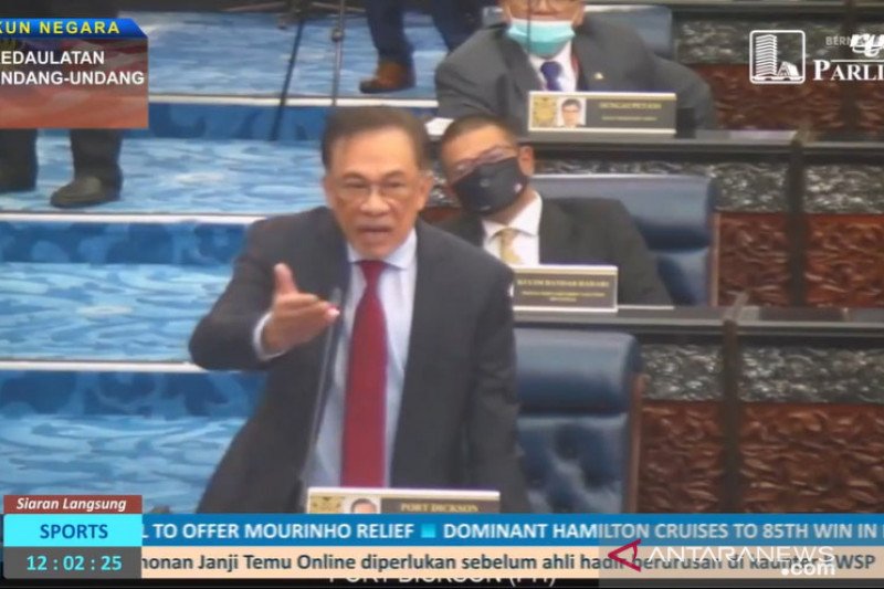 Anwar Ibrahim Dilantik Menjadi Ketua Oposisi Parlemen