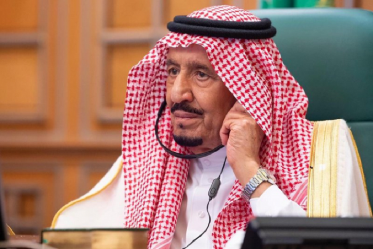 Raja Salman Sukses Operasi Kantung Empedu