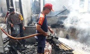 Rumah Milik Neyalan Ludes Terbakar di Lhokseumawe