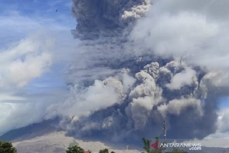 Abu Vulkanik Erupsi Gunung Sinabung Bakal Berdampak ke Aceh