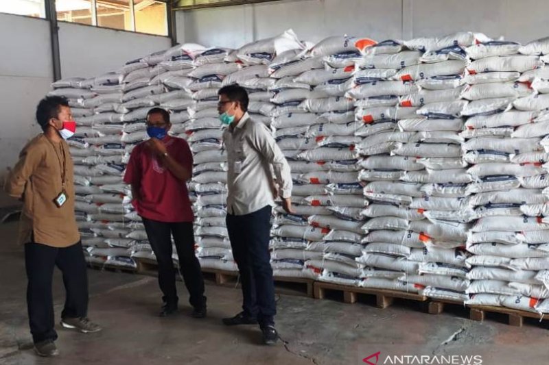 Pemerintah Siapkan 12.280 Ton Beras untuk Warga Miskin Aceh
