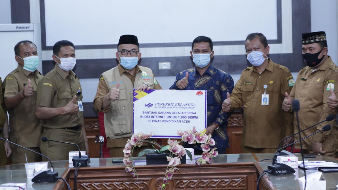 Siswa Kurang Mampu Dapat Kuota Internet Gratis di Aceh