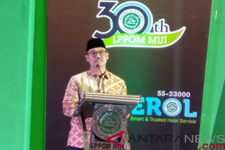 MUI Ingatkan Masyarakat Tenang Soal Vaksin Covid-19