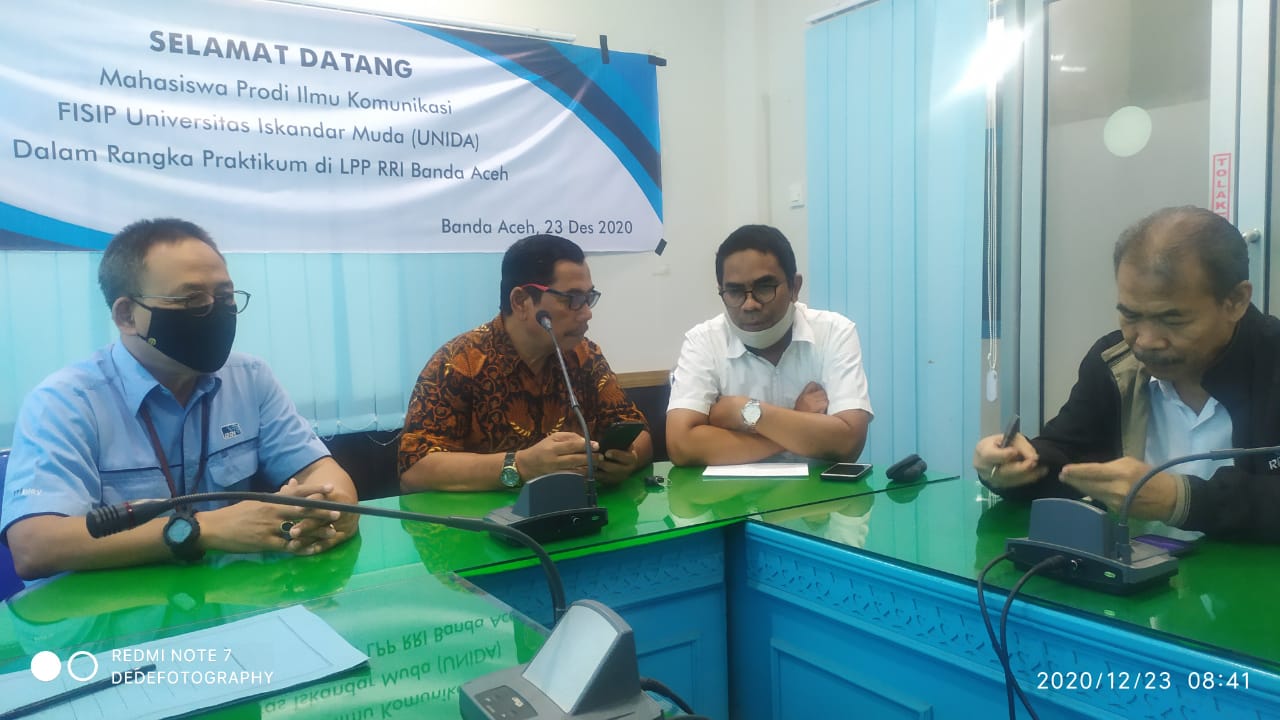 Mahasiswa Ilmu Komunikasi Unida Praktikum di RRI Banda Aceh