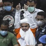 Rizieq, Antara Dugaan Hasutan dan Denda Rp50 Juta yang Lunas