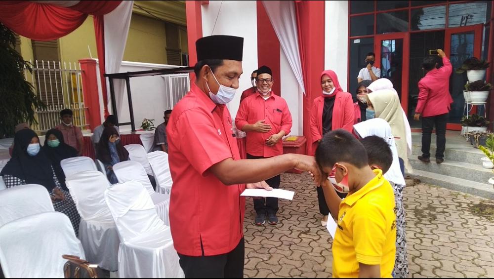 HUT PDIP ke 48, DPD Aceh Santuni Anak Yatim