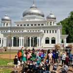 Biro Humpro Setda Aceh gotroy bersihkan Masjid Al Istiqamah