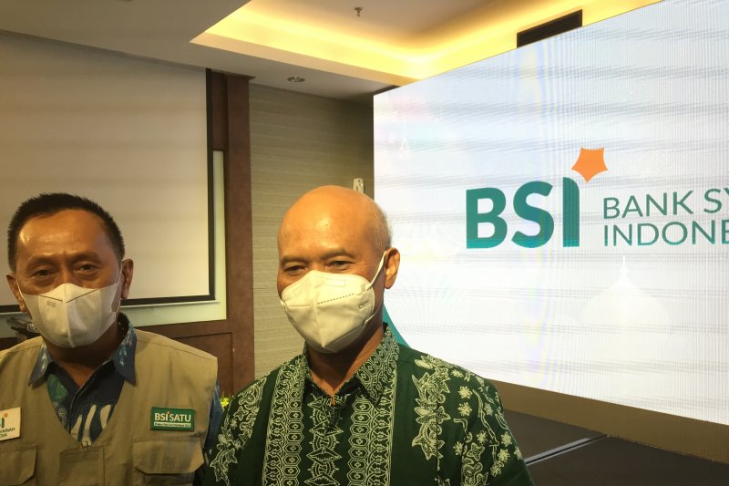 Warga Aceh jangan panik proses penyatuan sistem BNIS dan BRIS ke BSI