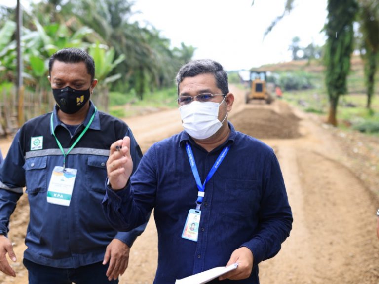 117 tiang listrik hambat pembangunan lintas perbatasan Aceh Timur