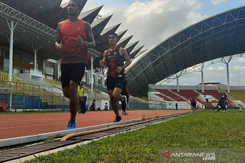Atlet lari cepat Aceh Burhan Wardani target emas di PON Papua