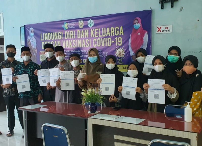 Kafilah Aceh ke STQHN di Maluku jalani vaksinasi Covid-19