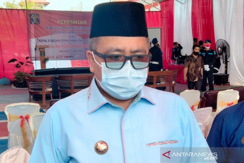 Bupati Aceh Barat larang bongkar material proyek PLTU