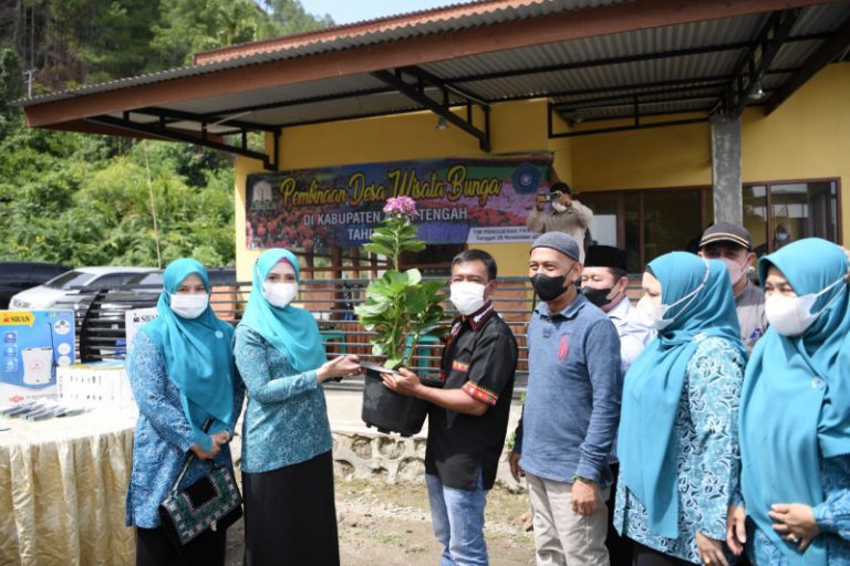 Desa Wisata Dedalu dapat bantuan 1.500 bibit bunga