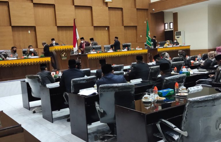 Rapat Paripurna DPRK Pidie sahkan APBK 2022 Rp1,9 triliun