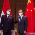 Bertemu Menlu China, Luhut : Indonesia teguh pegang prinsip ‘Satu China’