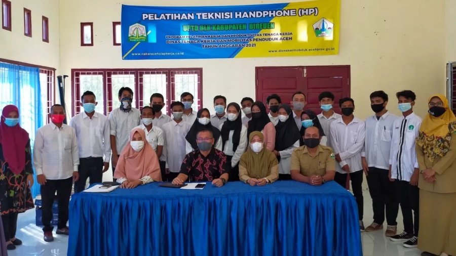 Peran Disnakermobduk Aceh tingkatkan kompetensi SDM lokal