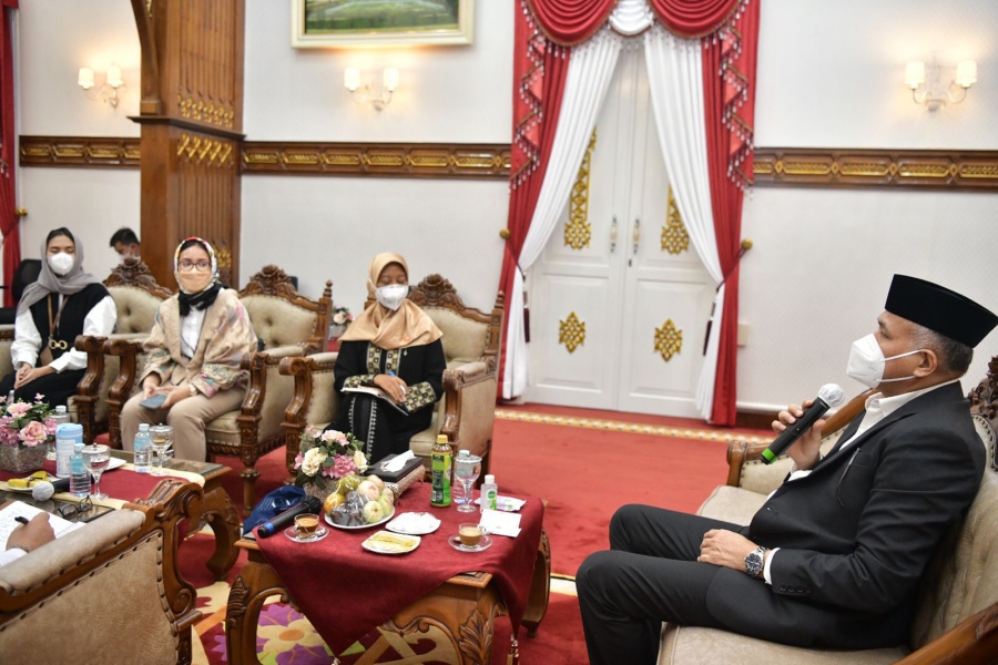Nova minta Stafsus Presiden RI bantu bangun citra Aceh 