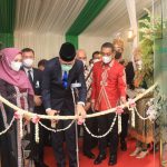 Nova Iriansyah nasabah pertama Bank Aceh Syariah Cabang Jakarta