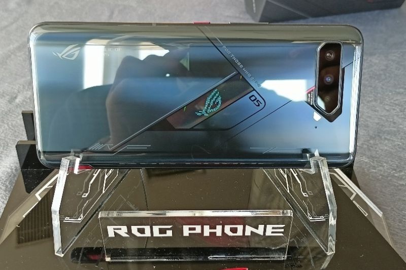 ASUS rilis ROG Phone 5s seharga Rp9 jutaan