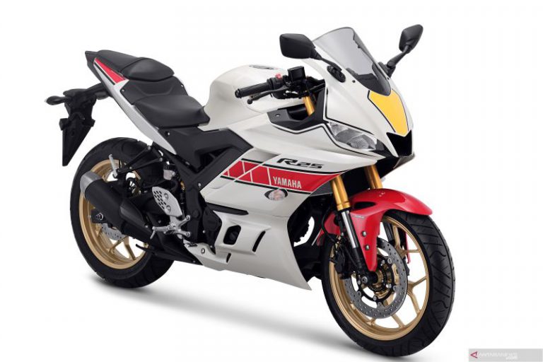 Yamaha R25 bermesin 250cc dijual seharga Rp69,27 juta 