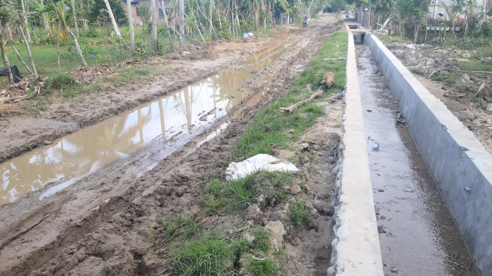 Penjelasan CV Madya Raya terkait dengan pembangunan saluran di Gampong Nagrhoe Barat
