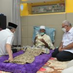Gubernur Nova Iriansyah ajak warga doakan kesembuhan Abu Tumin