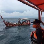 Kapal nelayan Aceh Barat dihempas ombak