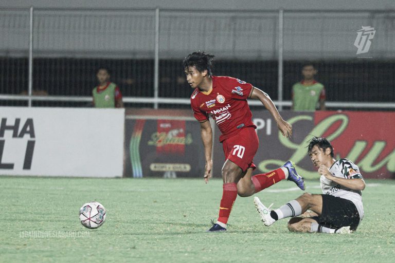 Drama lima gol warnai kemenangan Persija Jakarta atas Dewa United