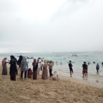 Pantai Lampuuk padat jelang puasa Ramadhan