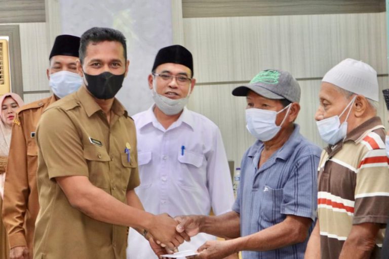 Baitul Mal Sabang salurkan zakat kepada 5.465 fakir miskin