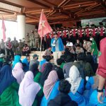 Mahasiswa Aceh demo kantor gubernur