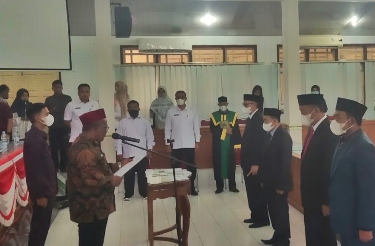 Dua bulan sebelum habis masa jabatan, Bupati Pidie ganti kepala dinas