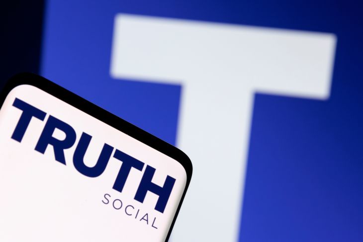 Platform media sosial Truth milik Donald Trump akan hadir pada Mei 2022