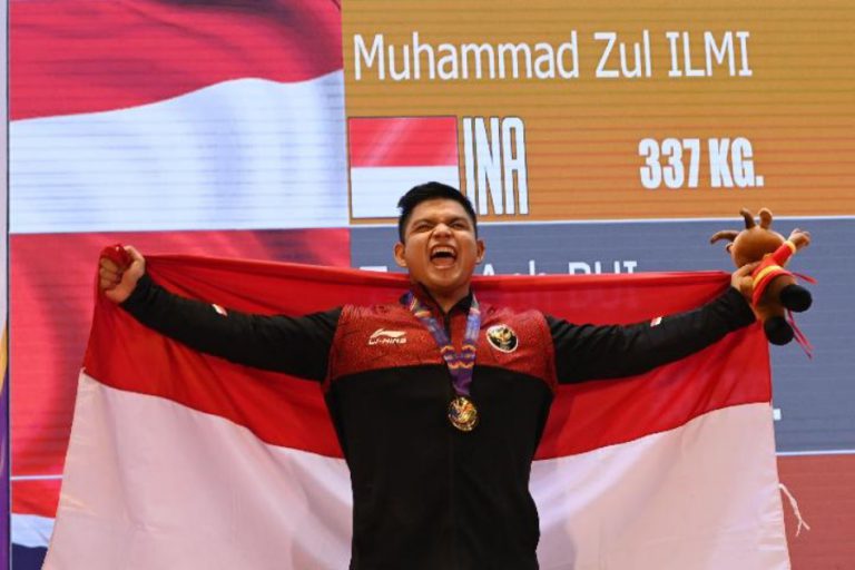 Atlet Aceh Zul Ilmi dan Nurul Akmal persembahkan medali di Sea Games Vietnam