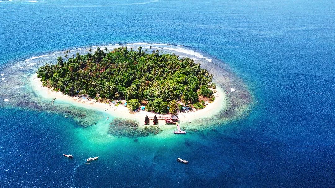 Pesona Pulau Dua di Aceh Selatan dengan pantai yang eksotis