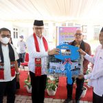 Gubernur serahkan mobil operasional untuk SLBN Kebayakan Aceh Tengah