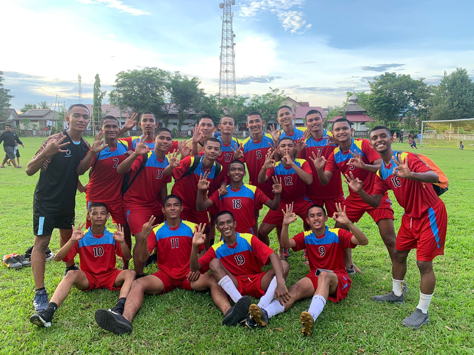 Tim sepak bola Banda Aceh dan Aceh Barat gagal ke babak delapan besar Popda