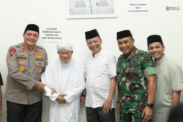 Pj Gubernur Aceh kunjungi Dayah Abu Kuta Krueng