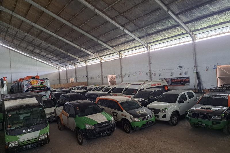 Bareskrim Polri titip 56 kendaraan sitaan dari ACT di gudang Bogor