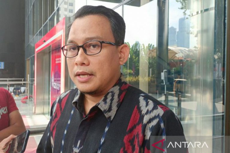 KPK panggil ulang presenter televisi terkait kasus di Papua