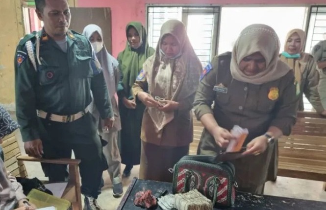 Dua pengemis ditangkap di Aceh Besar, uang Rp853 ribu disita