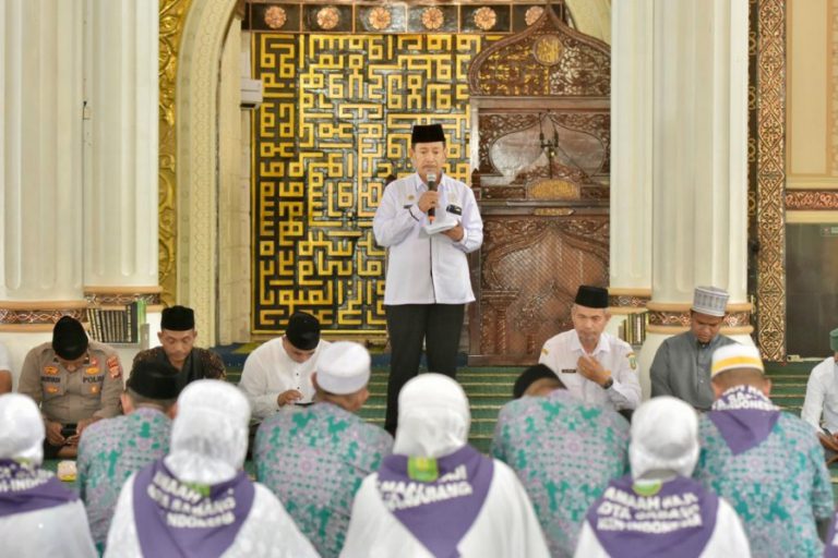 19 jamaah haji asal Sabang di peusijuk